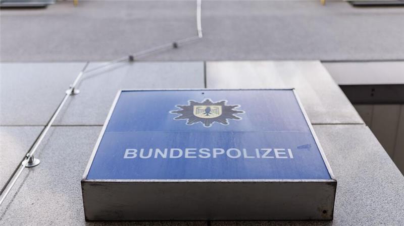 Die Schleuser sollen Menschen aus Ghana nach Deutschland gebracht haben.