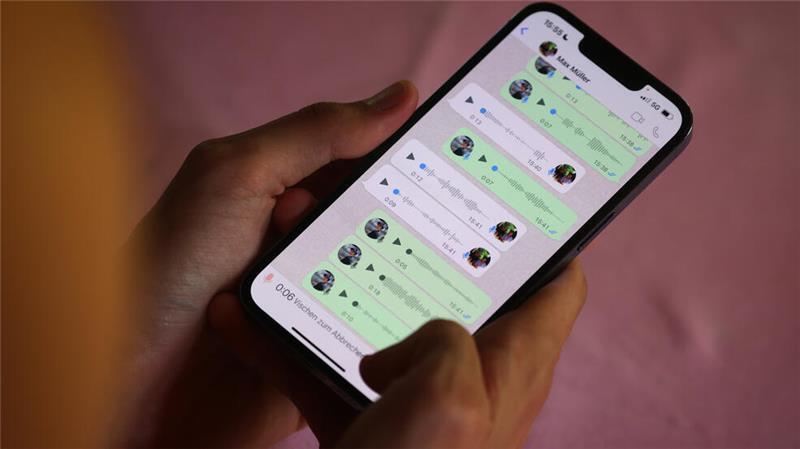 Männer können aufatmen: Whatsapp revolutioniert Sprachnachrichten Die Schmerzgrenze vieler liegt bei Sprachnachrichten bei einer Länge von 1:30 Minuten.