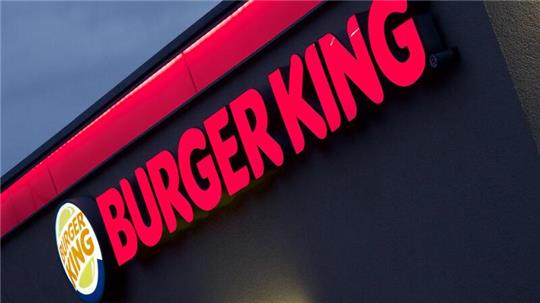 Die Schnellrestaurantkette Burger King verschärft mit Preissenkungen für Veggie-Gerichte den Wettbewerb.