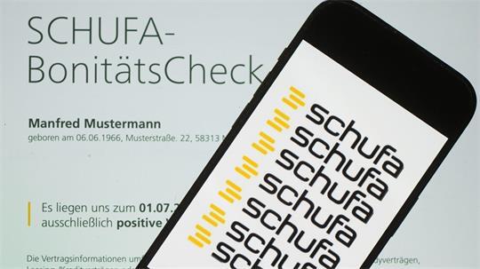 Die Schufa betreibt eine Sammlung historischer Finanzdaten von Millionen Verbraucherinnen und Verbrauchern. (Archivbild)