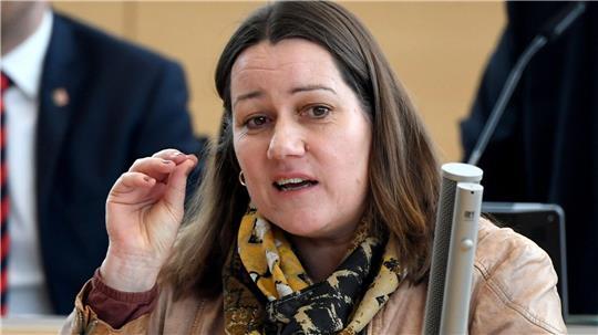 Die Schulen müssen laut Beate Raudies die Unterstützung erhalten, die sie verdienen. (Archivbild)