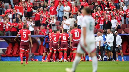Die Schweiz startet mit einem 3:1-Erfolg in die Fußball-Europameisterschaft.