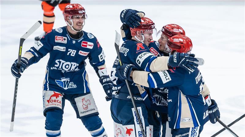 Die Schwenninger Wild Wings dürfen nach dem Viertelfinal-Einzug jubeln.