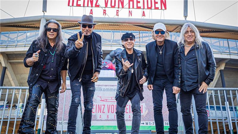 Die Scorpions spielen zum ersten Mal im Fußballstadion von Hannover 96. (Archivbild)