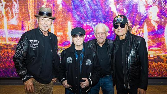Die Scorpions während der Vernissage der Fotoausstellung „Pixel of Rock“.