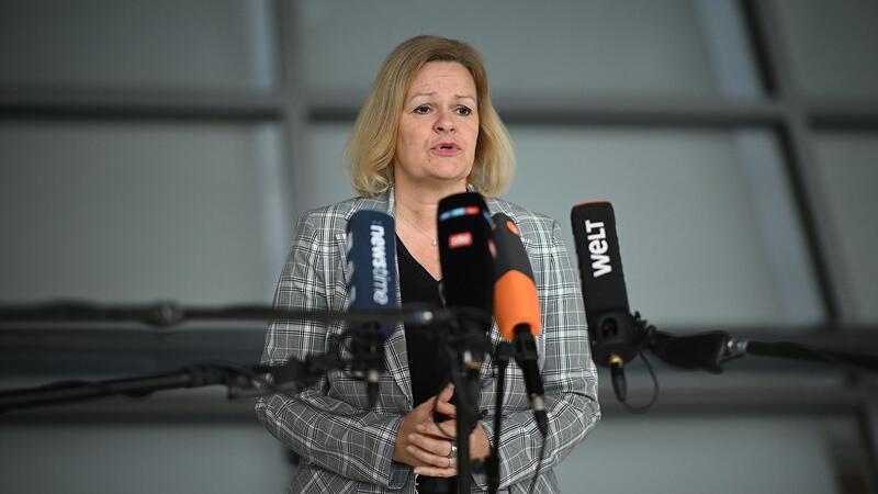 Faeser: Bundespolizei soll „technischen Fortschritt nutzen“ „Die Sicherheitsbehörden dürfen nicht schlechter aufgestellt werden als ihr kriminelles Gegenüber“, sagt Nancy Faeser (SPD).
