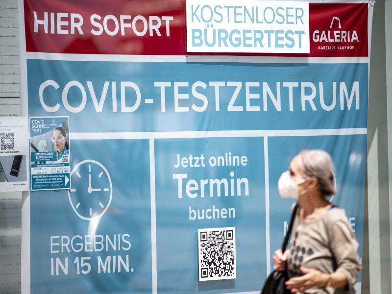 Die Sieben-Tage-Inzidenz war in der Pandemie bisher Grundlage für viele Corona-Einschränkungen. Foto: Fabian Sommer/dpa