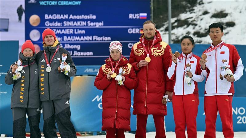 Die Siegerehrung mit Deutschland, Russland und China. 