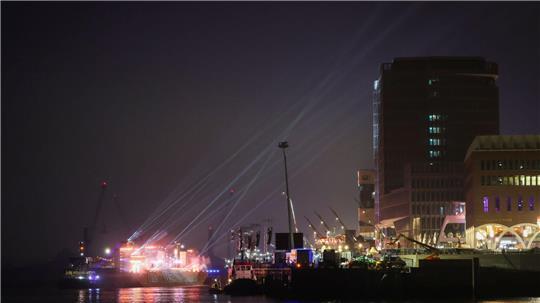 Die Silvestershow des ZDF wurde vor dem Überseequartier gefeiert. (Archivbild) 