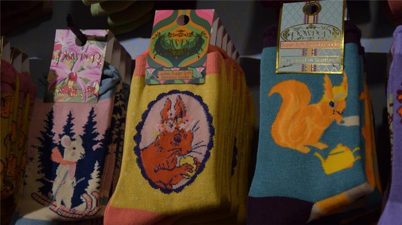 Boutique Schakaleur: Diese Buxtehuder Unternehmerin trotzt jeder Krise Die Socken mit 80 Prozent Bambusanteil haben eine besonders große Spannweite.