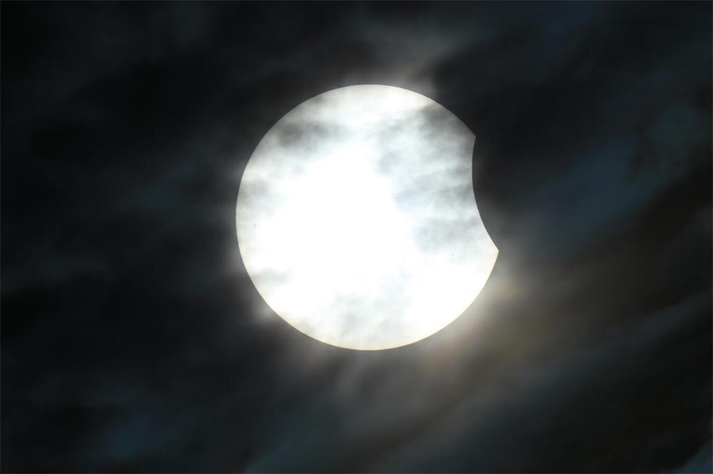 Die Sonnenfinsternis am 12. August 2026, aufgenommen von Johannes Lüth in der Ga...