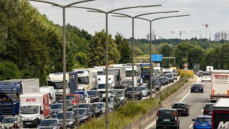 Die Sperrung der A7 um den Elbtunnel sorgte am Wochenende für Verkehrseinschränkungen rund um Hamburg. (Archivbild)
