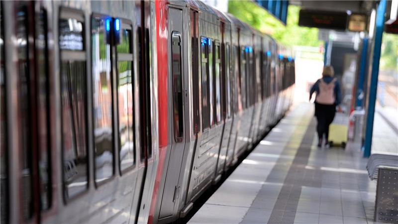 Die Sperrung, die die Haltestelle Norderstedt Mitte betraf, wird aufgehoben. (Archivbild)