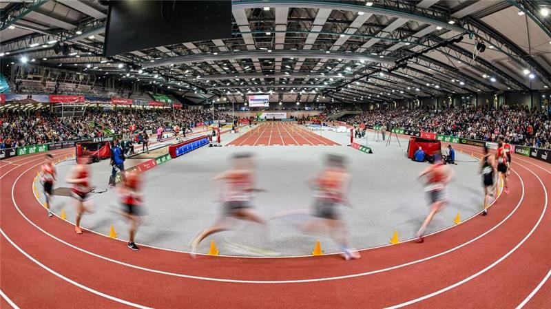 Die Sportler beim internationalen Hallen-Meeting der Leichtathletik in der Europahalle Karlsruhe.