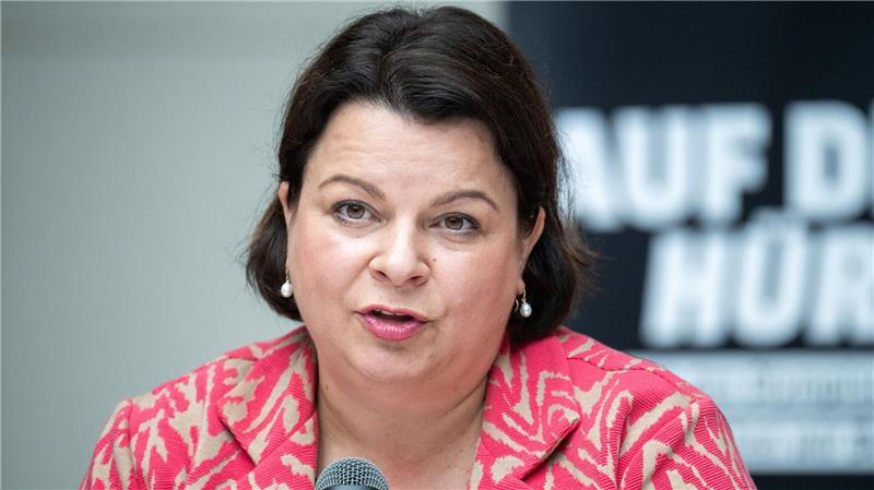 Die Sportministerin von MV sieht gute Chancen für olympische Segelwettbewerbe in Rostock-Warnemünde. 