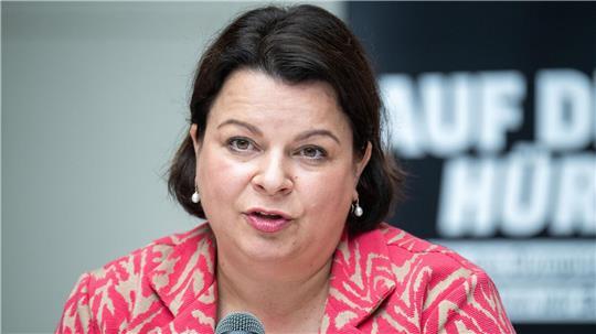 Die Sportministerin von MV sieht gute Chancen für olympische Segelwettbewerbe in Rostock-Warnemünde. 