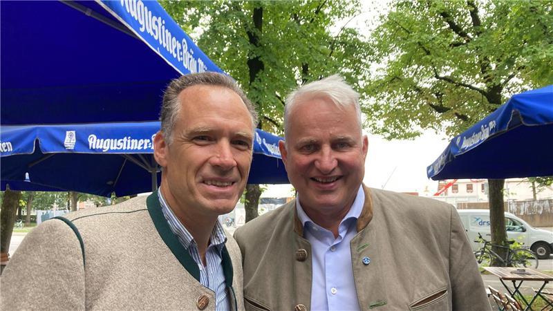 Wiesn-Fieber mit Wackelkontakt - „Vorfreude steigt“ Die Sprecher der Wiesnwirte, Peter Inselkammer und Christian Schottenhamel, sehen sich für die Wiesn gerüstet.