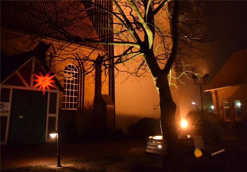 Die St. Nikolai Kirche in Borstel soll bis Ende des Jahres eine neue LED-Beleuchtung bekommen. Foto: Battmer
