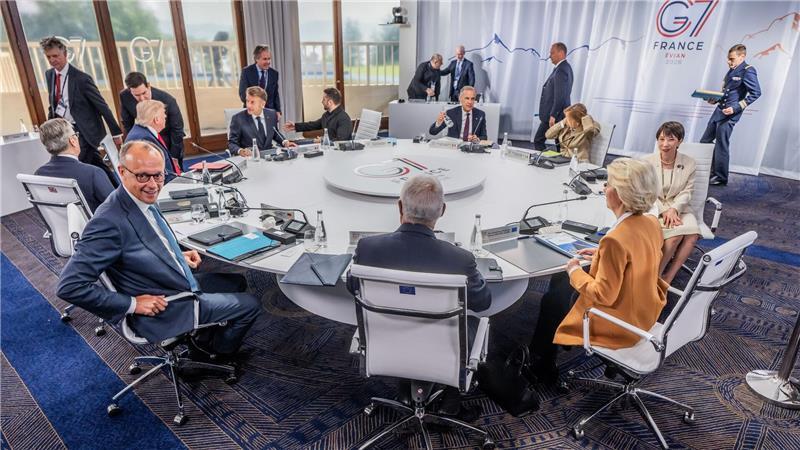 Die Staats- und Regierungschefs der G7 haben sich auf eine gemeinsame Erklärung zu geopolitischen Fragen geeinigt.