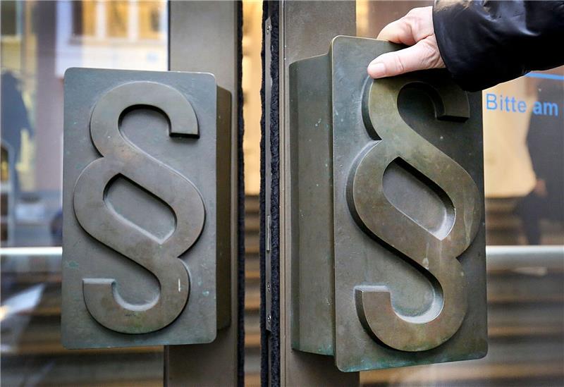 Die Staatsanwaltschaft Göttingen hat Anklage gegen einen Mann und eine Frau erhoben, die mutmaßlich den Rechtsstaat leugnen. Foto: dpa-Bildfunk