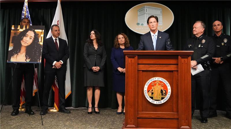 Die Staatsanwaltschaft erhebt schwere Vorwürfe gegen den US-Sänger D4vd. 