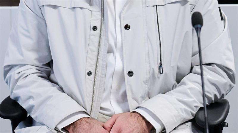 Die Staatsanwaltschaft wirft dem 32-Jährigen Mord und versuchten Mord vor.