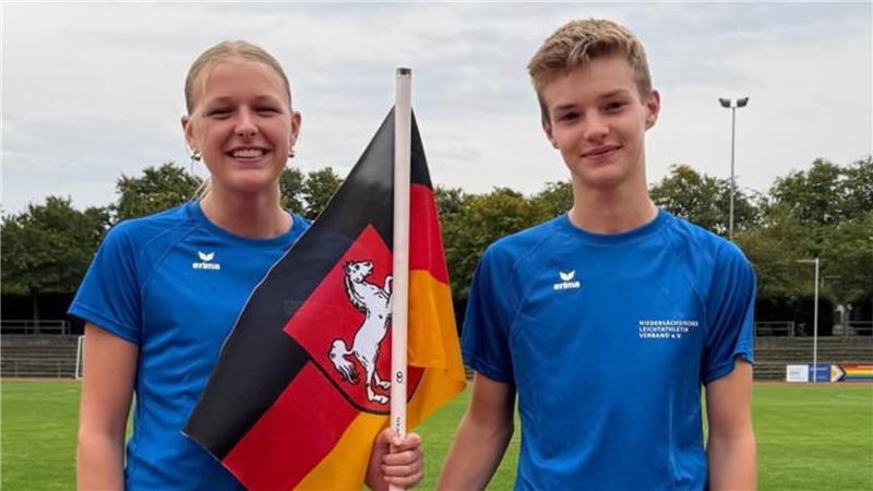 Nach Rückschlag in Paradedisziplin: Stader Staffel kämpft sich zurück Die Stader Vertreter Greta Pauli und Noah Bölke.