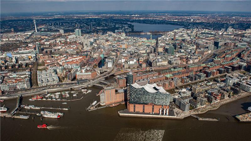 Hamburg hat für annähernd 300 Millionen Euro Flächen gekauft Die Stadt hat 2024 mehr Flächen gekauft als verkauft. (Archivbild)