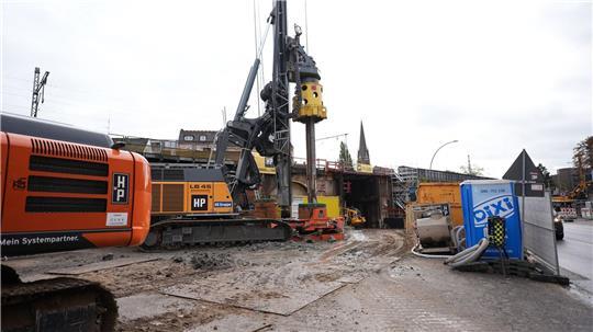 Die Sternbrücke in Hamburg-Altona wird erneuert. (Archivbild) 