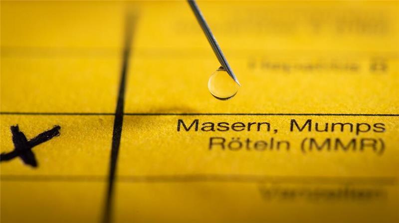 Die Stiko empfiehlt für die Masernimpfung jeweils eine Dosis im Alter von 11 und von 15 Monaten (Symbolbild).