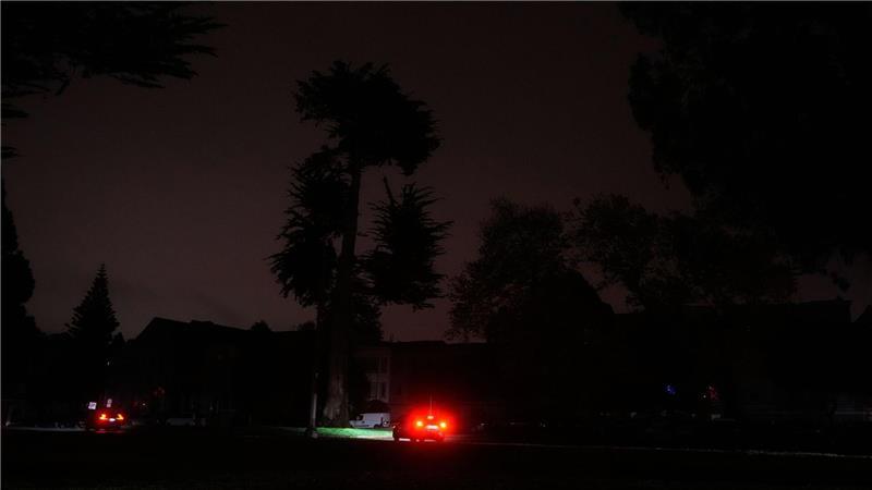 Die Straßen von San Francisco sind in Dunkelheit getaucht.