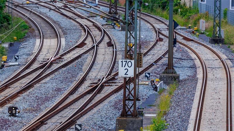 Die Strecke zwischen Berlin und Hamburg wurde von August 2025 bis Juni 2026 generalsaniert. (Archivbild)