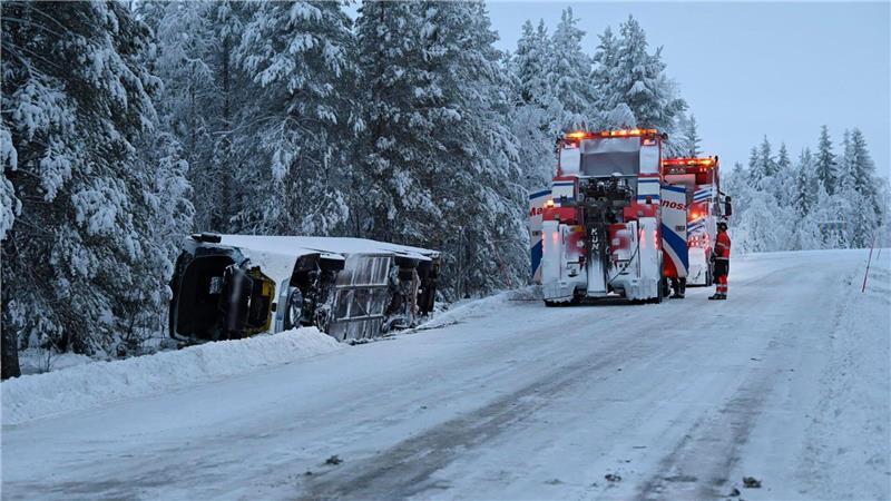 Busunfall in Schweden - Auch deutsche Studenten an Bord Die Studierenden kamen überwiegend mit dem Schrecken und leichteren Verletzungen davon.