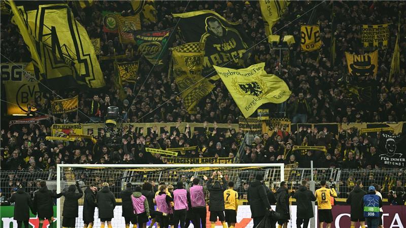 Die Südtribüne soll auch gegen Inter ein besonderer Rückhalt sein. (Archivbild)