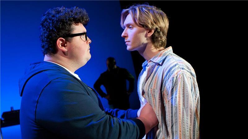 Die TV-Serie „Deutscher“ hat der bekannte Theaterautor John von Düffel als Bühnenstoff aufbereitet.