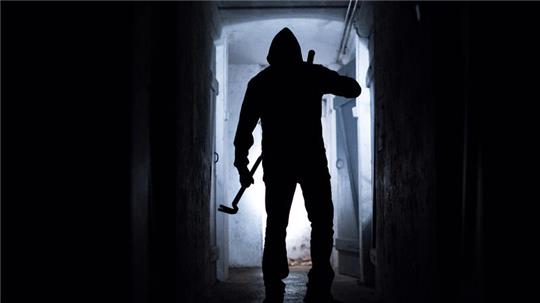 Die Täter konnten unerkannt entkommen.