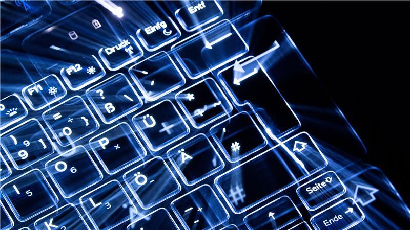 Die Täter sitzen bei Cyberstraftaten oft im Ausland. (Symbolbild)