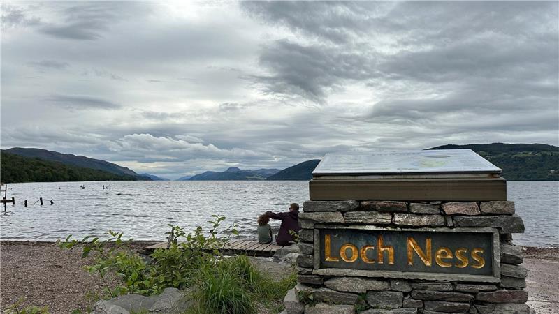 Kind am Loch Ness missbraucht: Polizei fahndet nach Täter Die Tat am 31. Juli hatte Großbritannien schockiert. (Symbolbild)