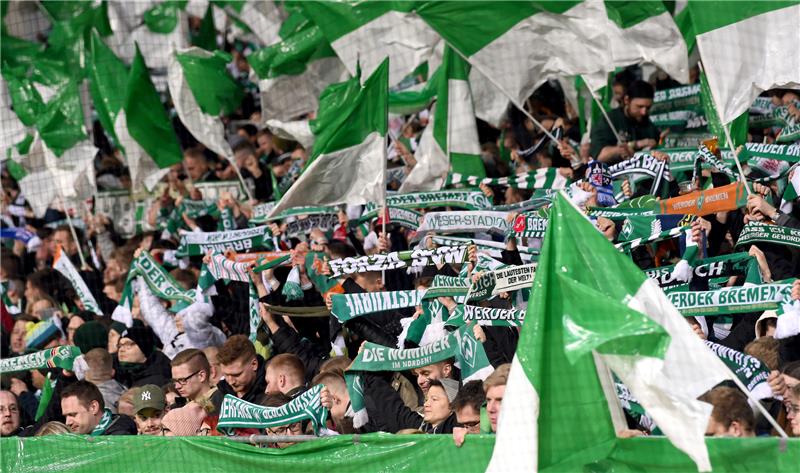Werder Bremen plant rauchfreie Fußballspiele Die Tat ist schon sechs Jahre her und ereignete sich im Anschluss an eine Bundesliga-Partie. Foto: Carmen Jaspersen/dpa