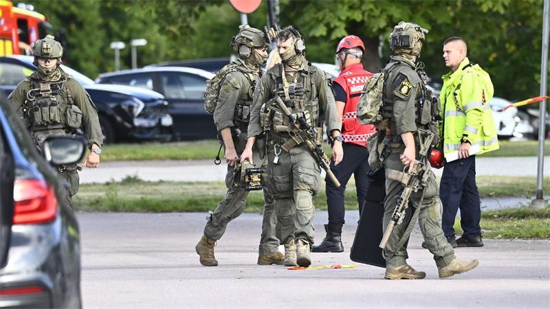 Schweden unter Schock: 17-Jährige stirbt bei Schwertangriff Die Tat versetzte die kleine Stadt in einen Schockzustand.