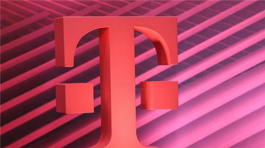Die Telekom konnte die Zahl der Mobilfunk-Vertragskunden in Deutschland im Jahresendquartal um 360.000 erhöhen.