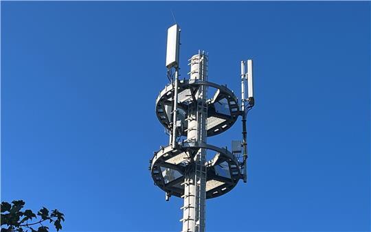 Die Telekom verbessert den Mobilfunk in Steinkirchen - mit 4G- und 5G-Technik.