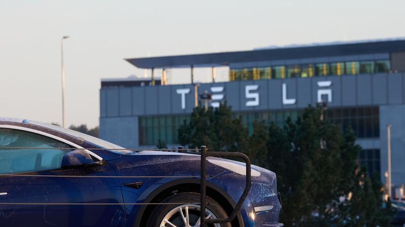 Die Tesla-Autofabrik in Grünheide vor den Toren Berlins.