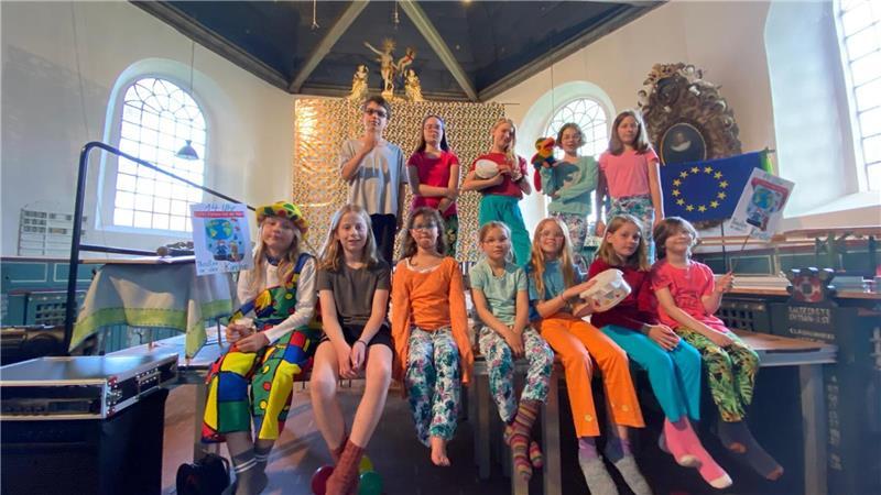 Die Theatergruppe von St. Matthias bei der Probe des Musicals.