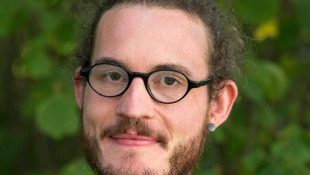 „Die Theologin Sarah Vecera. Sie engagiert sich seit vielen Jahren für eine rass...