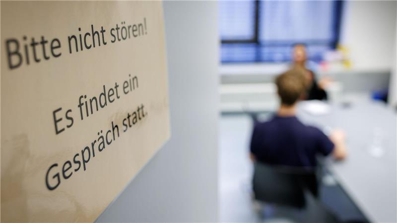 Die Therapie von Jonas ging über drei Monate, sie bestand aus Einzelgesprächen und später einer wöchentlichen Gruppentherapie.