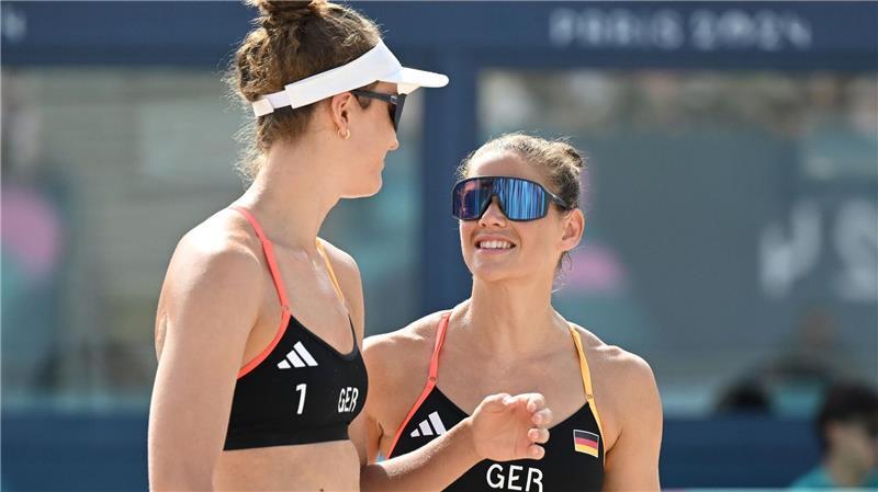 Sieben deutsche Duos im Achtelfinale der Beach-Volleyball-EM Die Titelverteidigerinnen Svenja Müller (l) und Cinja Tillmann stehen im EM-Achtelfinale.