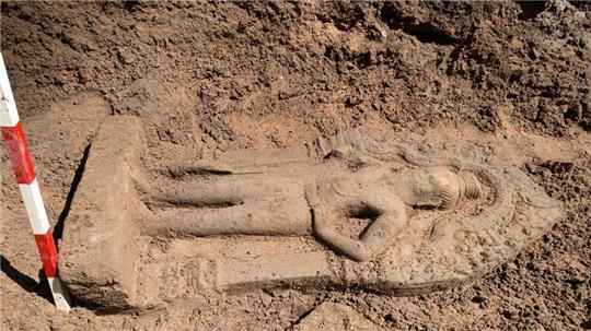 Die Torwächter sind rund einen Meter groß und wurden am Nordeingang von Angkor Thom entdeckt. 