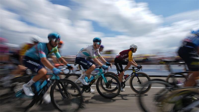 Gefeierter Lipowitz bei Pogacar-Show Siebter - „Unglaublich“ Die Tour de France war auf der 14. Etappe in den Vogesen unterwegs.