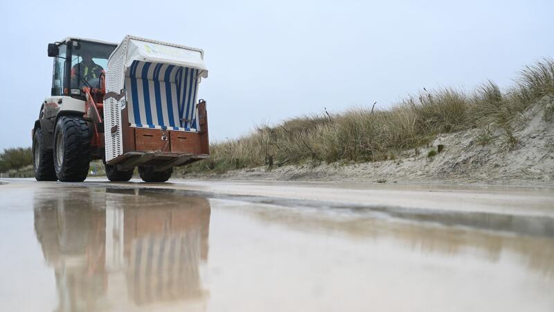Nordseeküste putzt sich für Saison raus Die Tourismusbetriebe an der niedersächsischen Nordseeküste und auf den Ostfriesischen Inseln bereiten sich auf die neue Urlaubssaison vor.